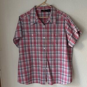 Women’s Plaid Blouse